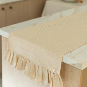 NATURAL RUNNER (two ends with frills)